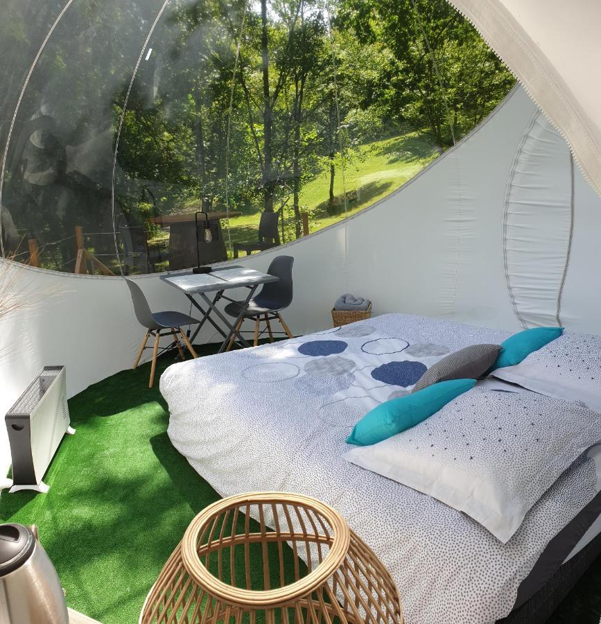 Bed and Breakfast Les Pins Perdus Saint-Ciers-d'Abzac Екстер'єр фото