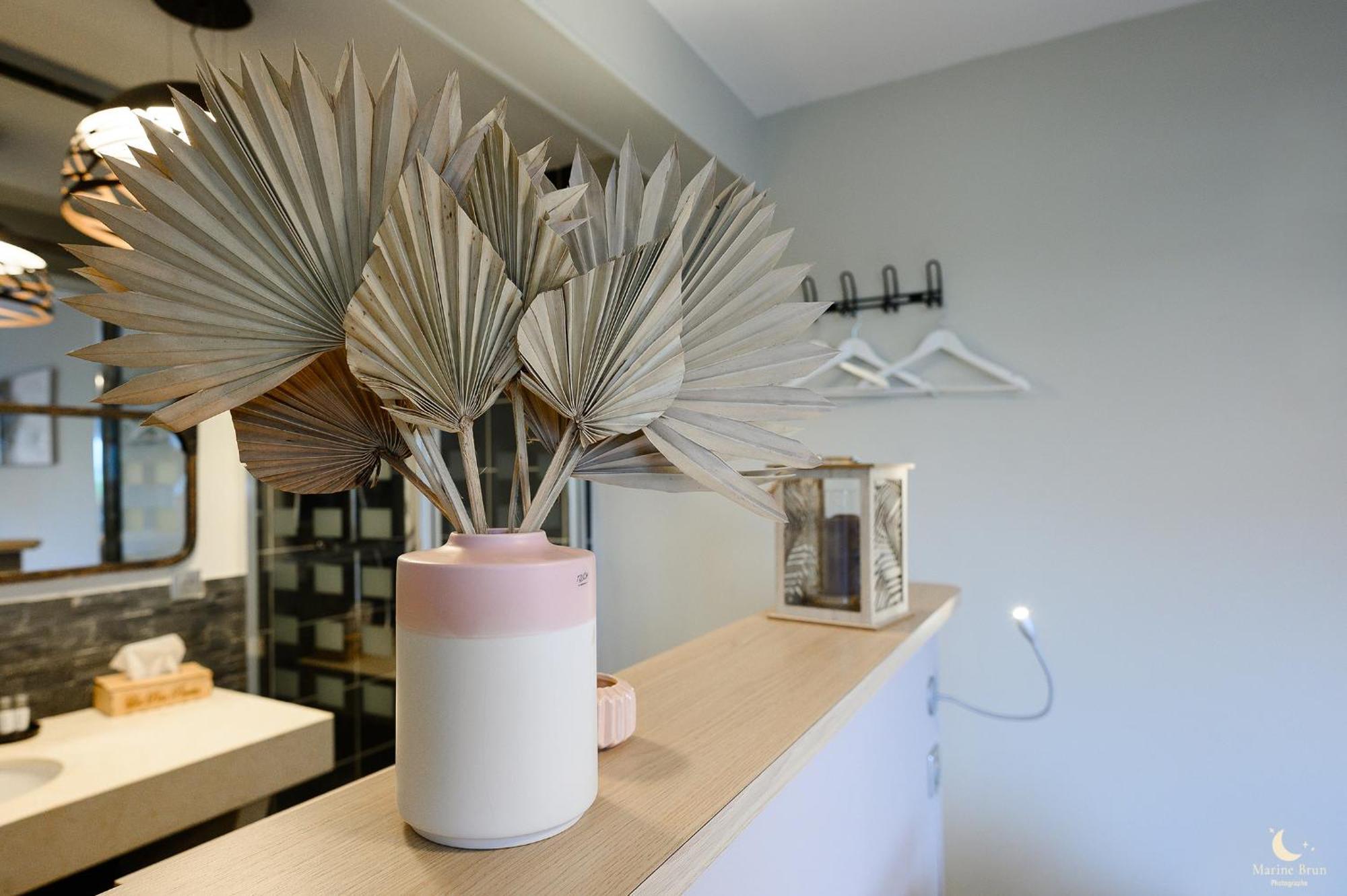 Bed and Breakfast Les Pins Perdus Saint-Ciers-d'Abzac Екстер'єр фото